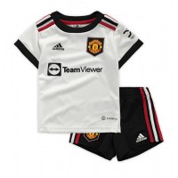 Manchester United Udebanesæt Børn 2022-23 Kortærmet (+ Korte bukser)